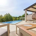 Villa Le Tia